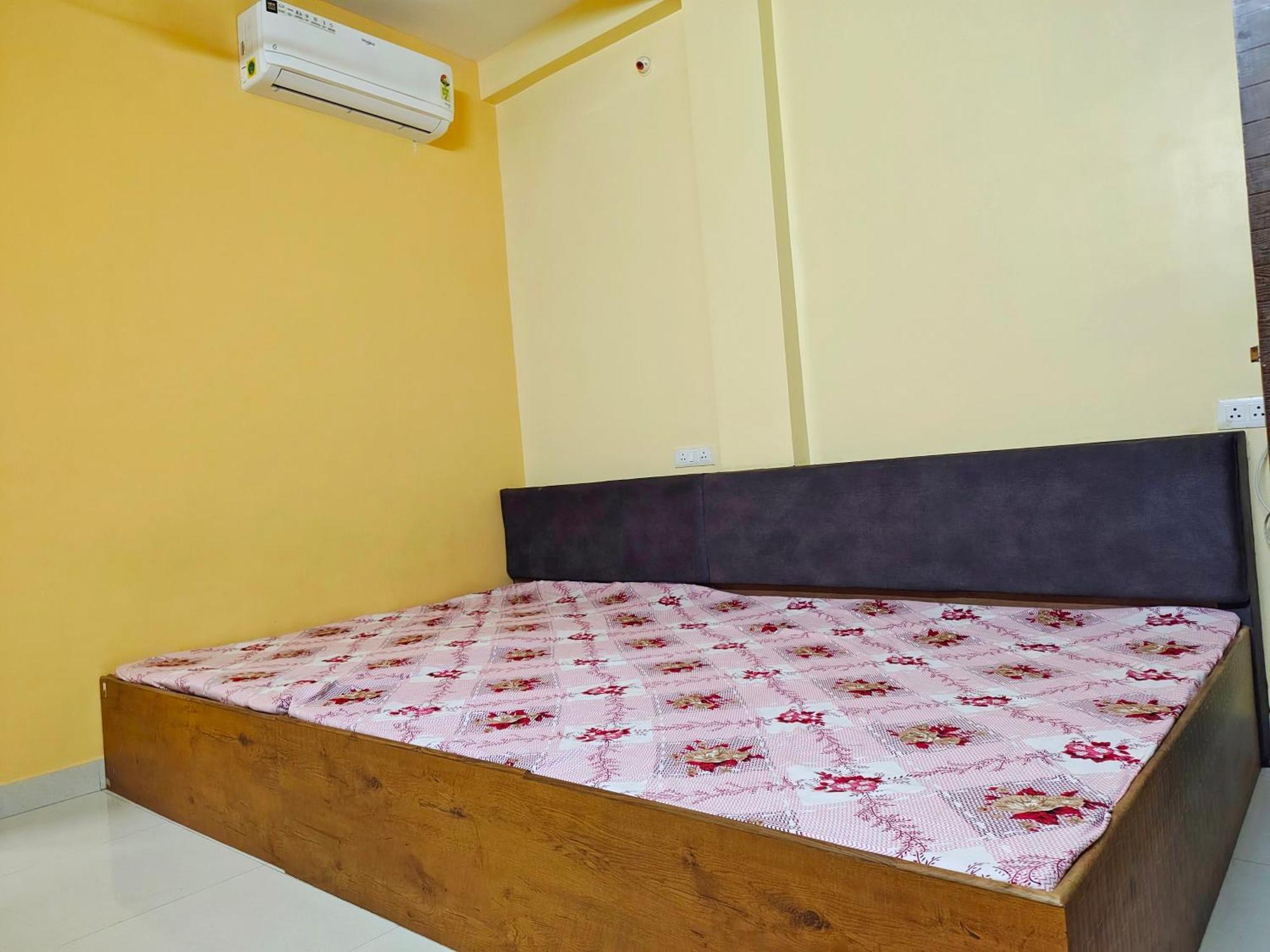 Anand Yatri Grah - Home Stay, อุจเจน ภายนอก รูปภาพ